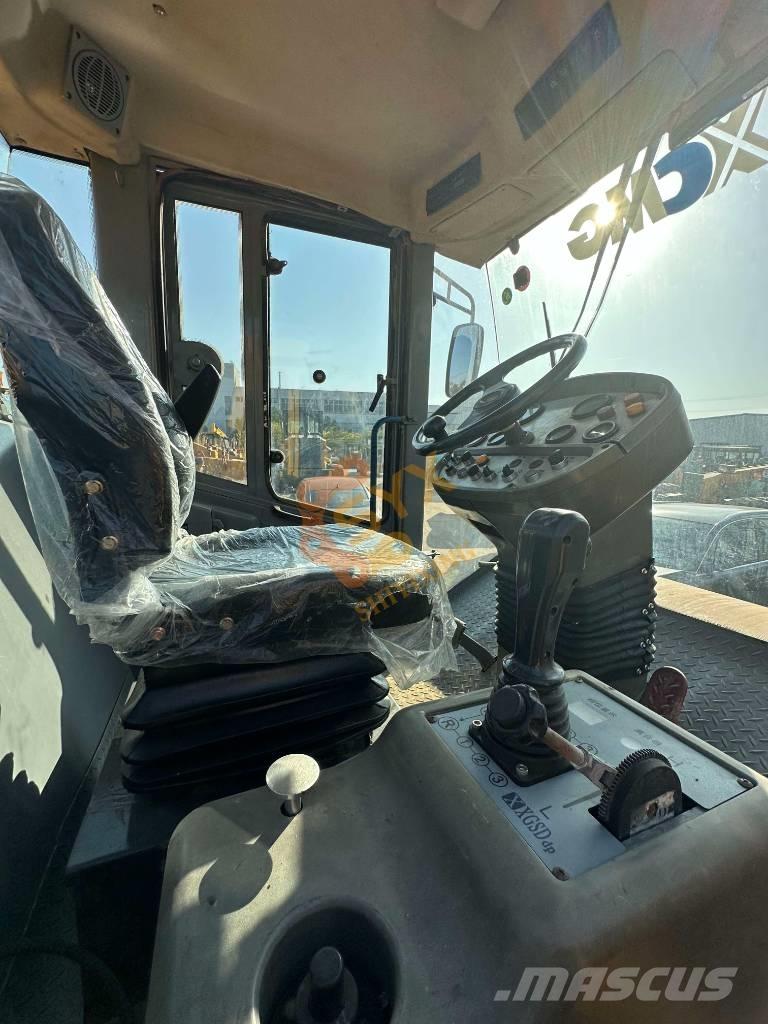 XCMG XS 203 J Vienvalča grunts veltņi