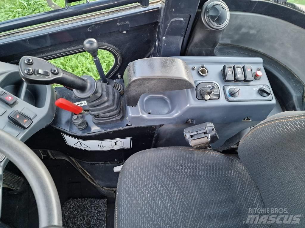 Kubota R 065 Iekrāvēji uz riteņiem