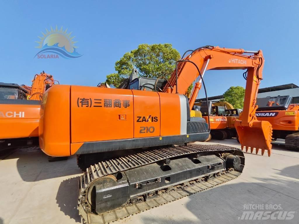 Hitachi ZX 210 Kāpurķēžu ekskavatori