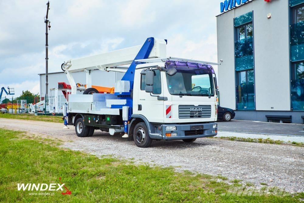 Wumag WT 300 Pacēlāji uz automašīnas bāzes