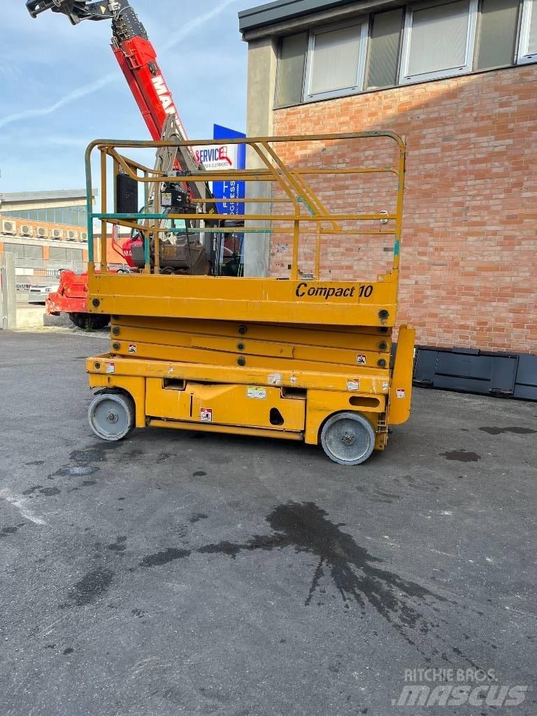 Haulotte Compact 10 Šķerveida pacēlāji