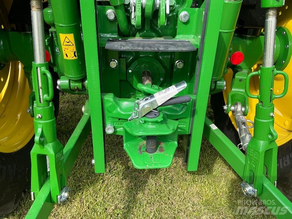 John Deere 5090 M Traktori