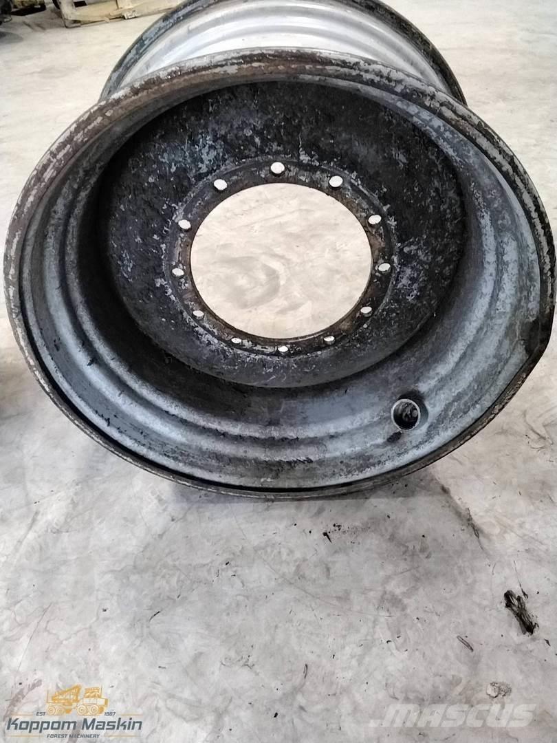 Valmet 901 20x34 Riepas, riteņi un diski