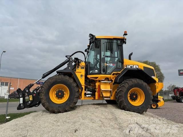 JCB 413 S Iekrāvēji uz riteņiem