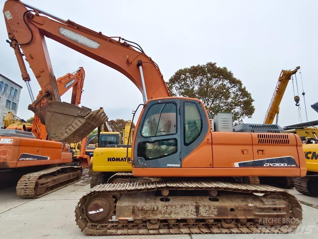 Doosan DX 300 LC Kāpurķēžu ekskavatori