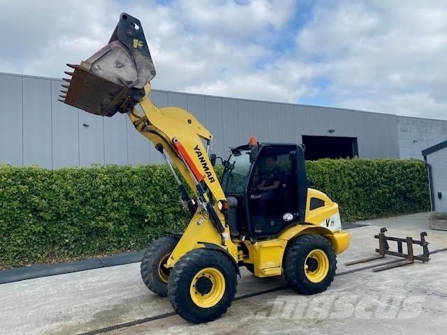 Yanmar V 8 Iekrāvēji uz riteņiem