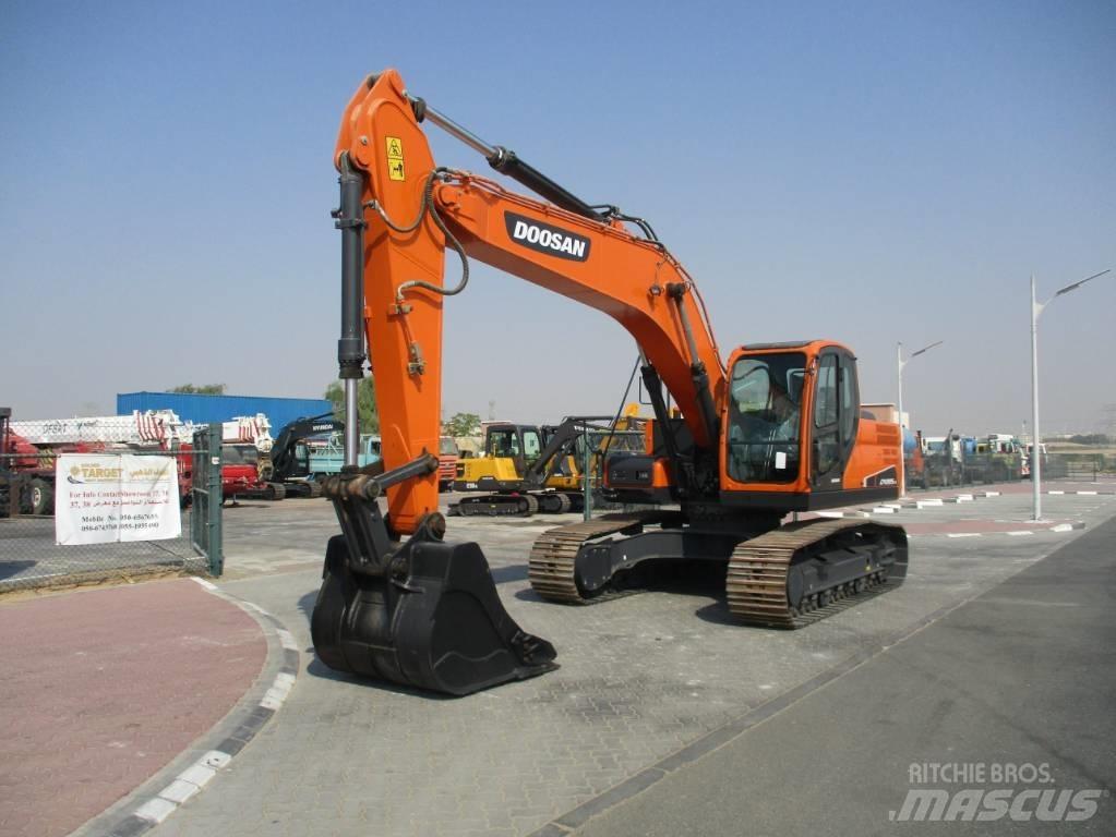 Doosan DX 225 LCA Kāpurķēžu ekskavatori