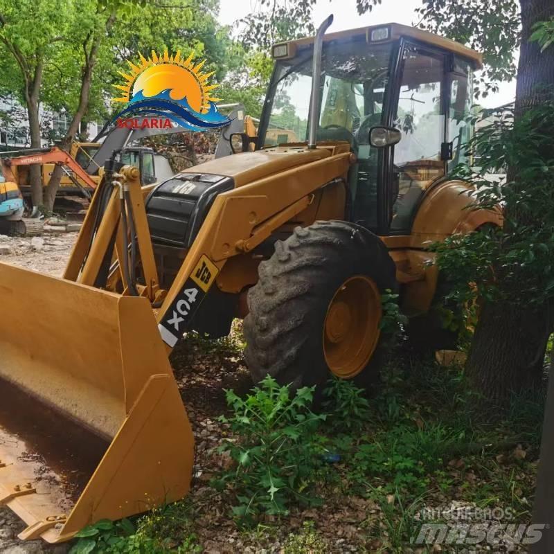 JCB 4 CX Ekskavatori-iekrāvēji