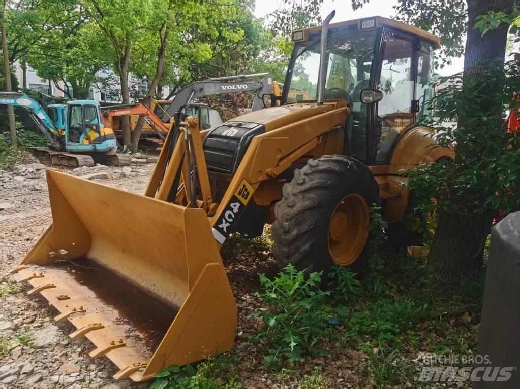 JCB 4 CX Ekskavatori-iekrāvēji