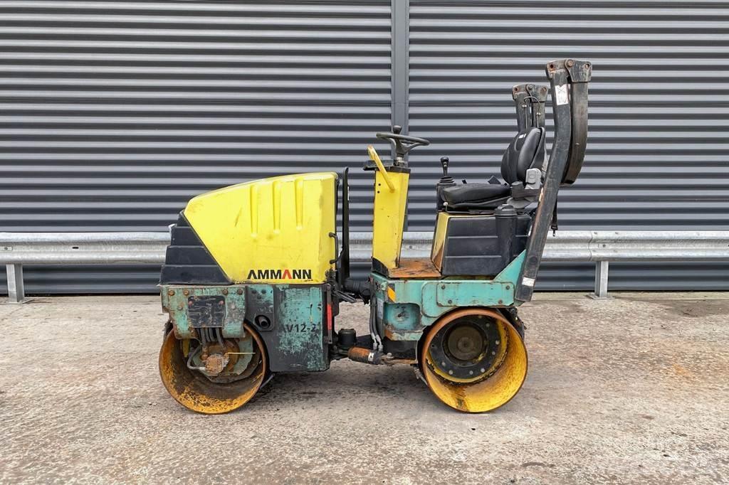 Ammann AV 12-2 Divvalču grunts veltņi