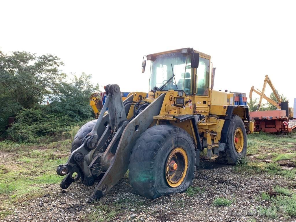 Volvo L 120 C Iekrāvēji uz riteņiem