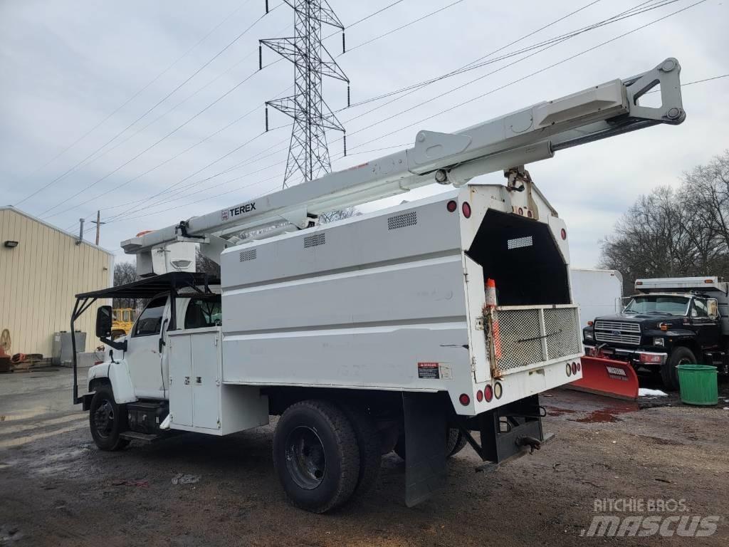 GMC C7500 Pacēlāji uz automašīnas bāzes