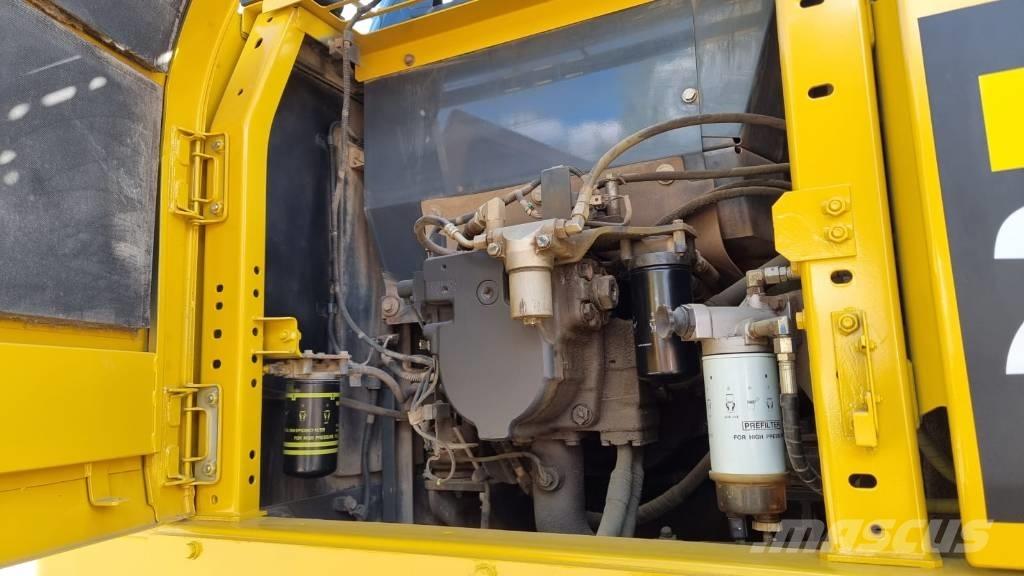 Komatsu PC 210 LC-11 Kāpurķēžu ekskavatori