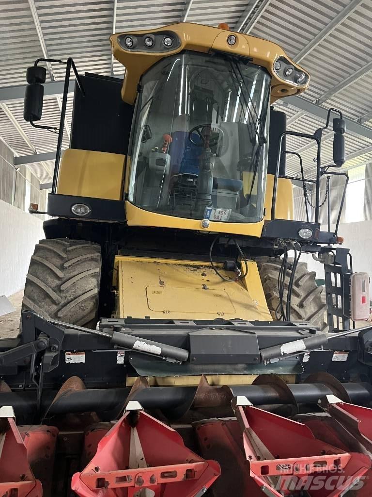 New Holland CX 6090 Ražas novākšanas kombaini