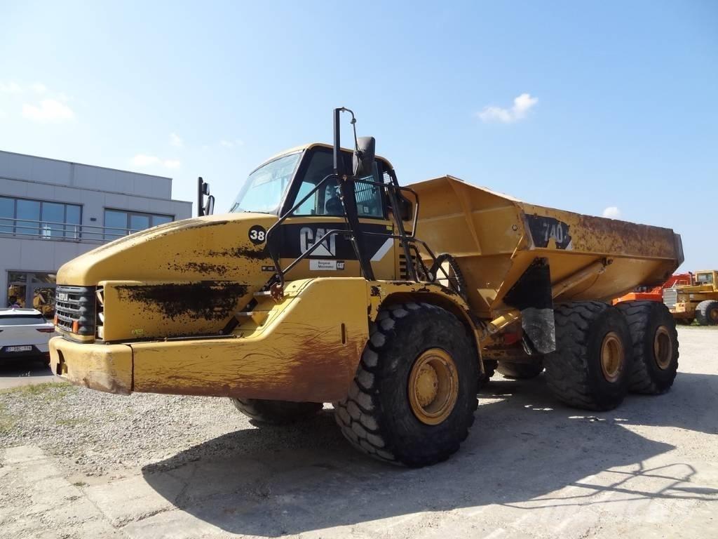 CAT 740 Artikulētie pašizgāzēji