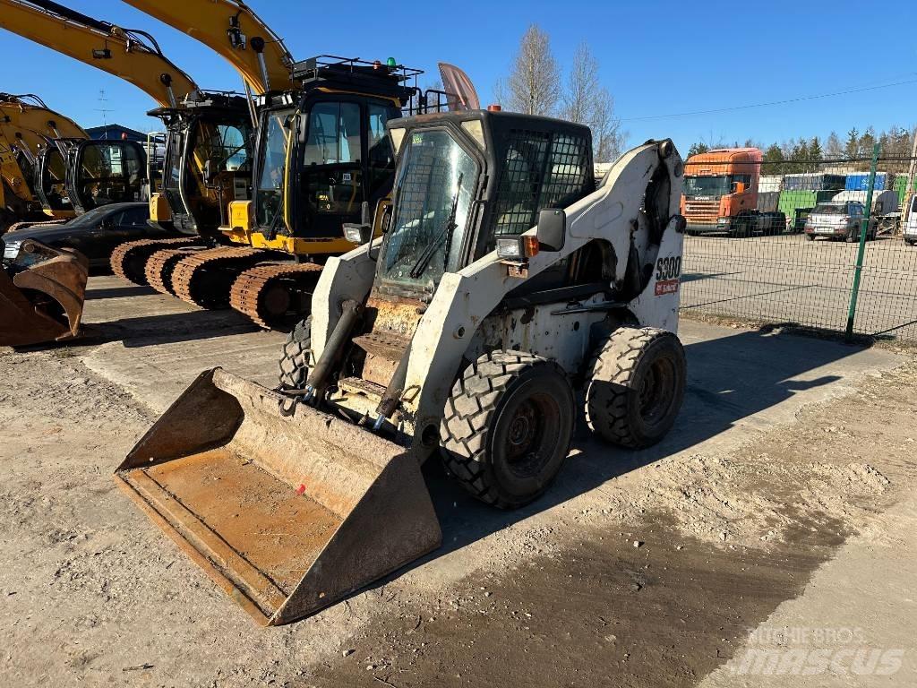 Bobcat S300 Lietoti riteņu kompaktiekrāvēji