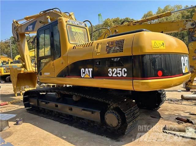 CAT 325 C Kāpurķēžu ekskavatori