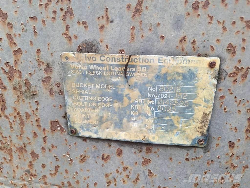 Volvo L220D Iekrāvēji uz riteņiem