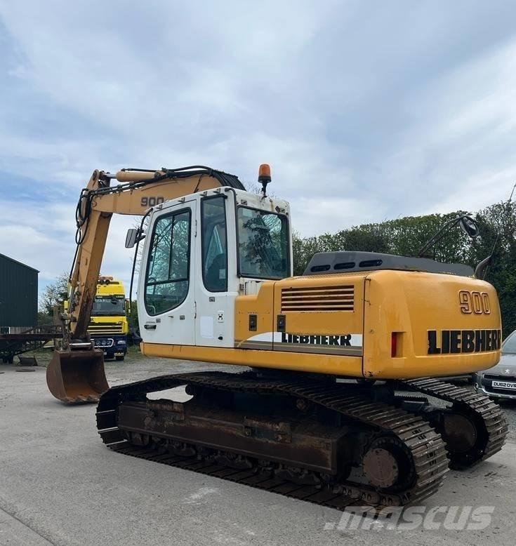 Liebherr R 900 C Kāpurķēžu ekskavatori