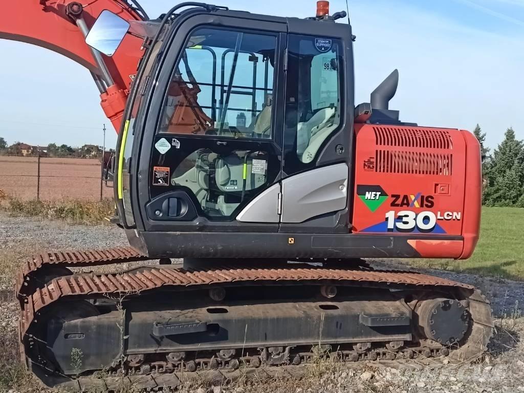 Hitachi ZX130 Kāpurķēžu ekskavatori