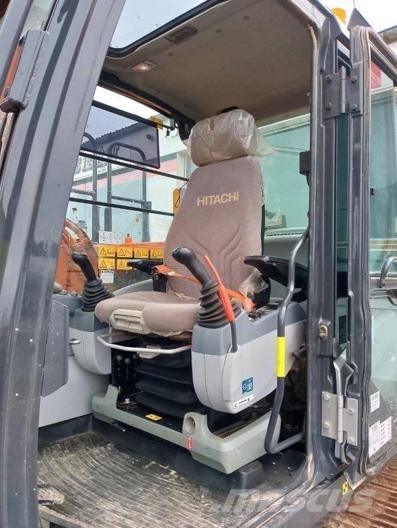 Hitachi ZX130 Kāpurķēžu ekskavatori