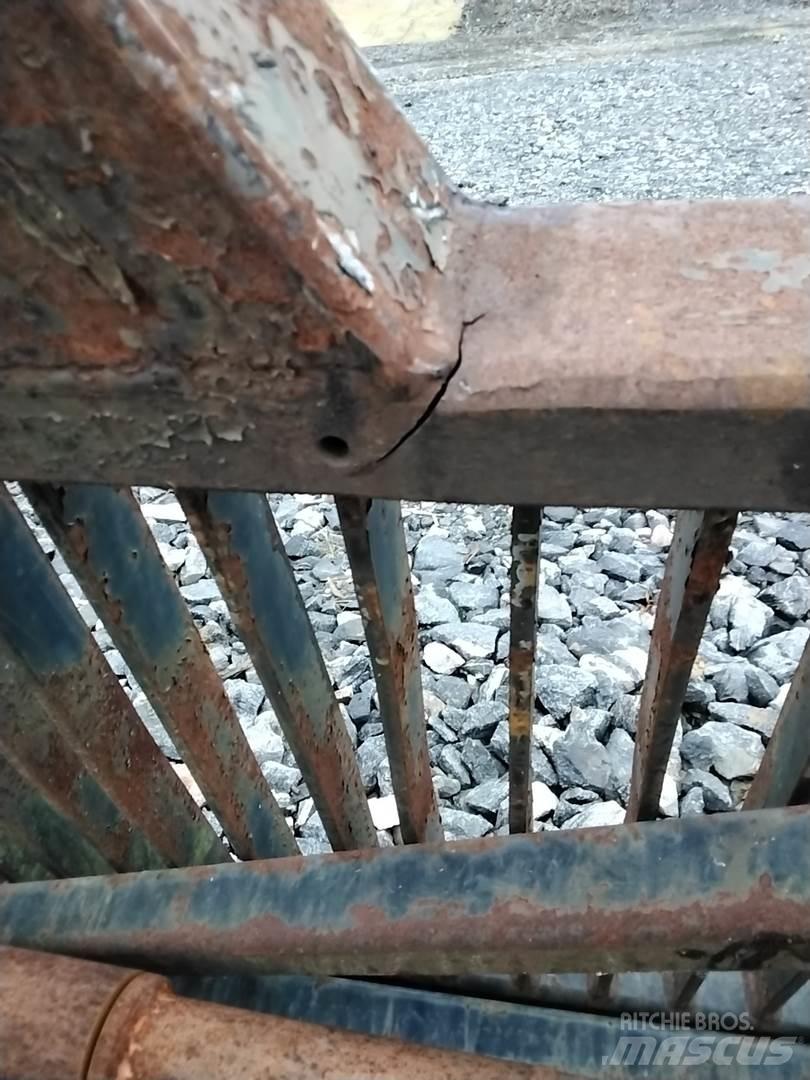 Valmet 860 Citas sastāvdaļas