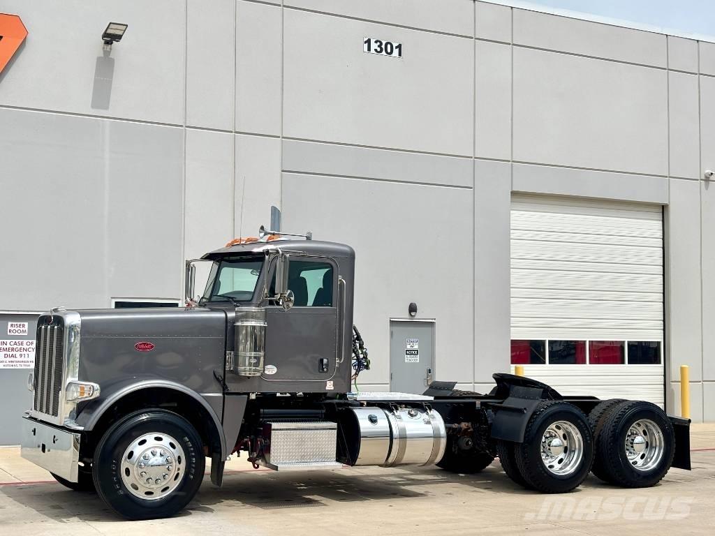 Peterbilt 389 Vilcēji