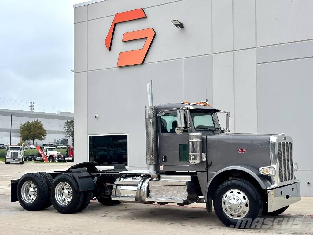 Peterbilt 389 Vilcēji
