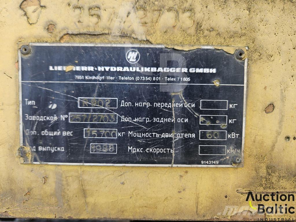 Liebherr R 902 Kāpurķēžu ekskavatori
