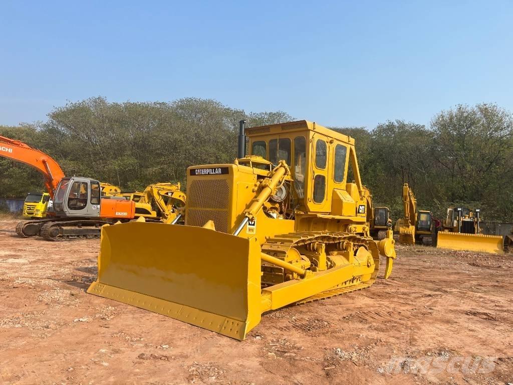 CAT D7G Kāpurķēžu buldozeri