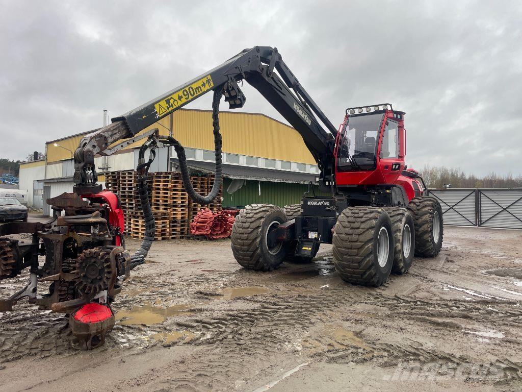 Komatsu 951 Harvesteri