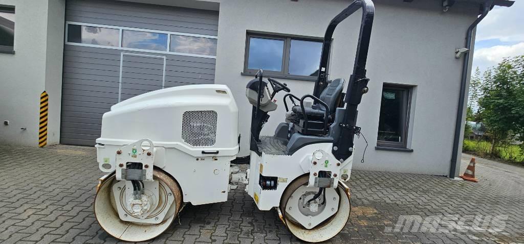 CAT CB 24 B Divvalču grunts veltņi