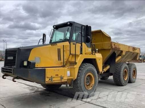 Komatsu HM 300 Artikulētie pašizgāzēji