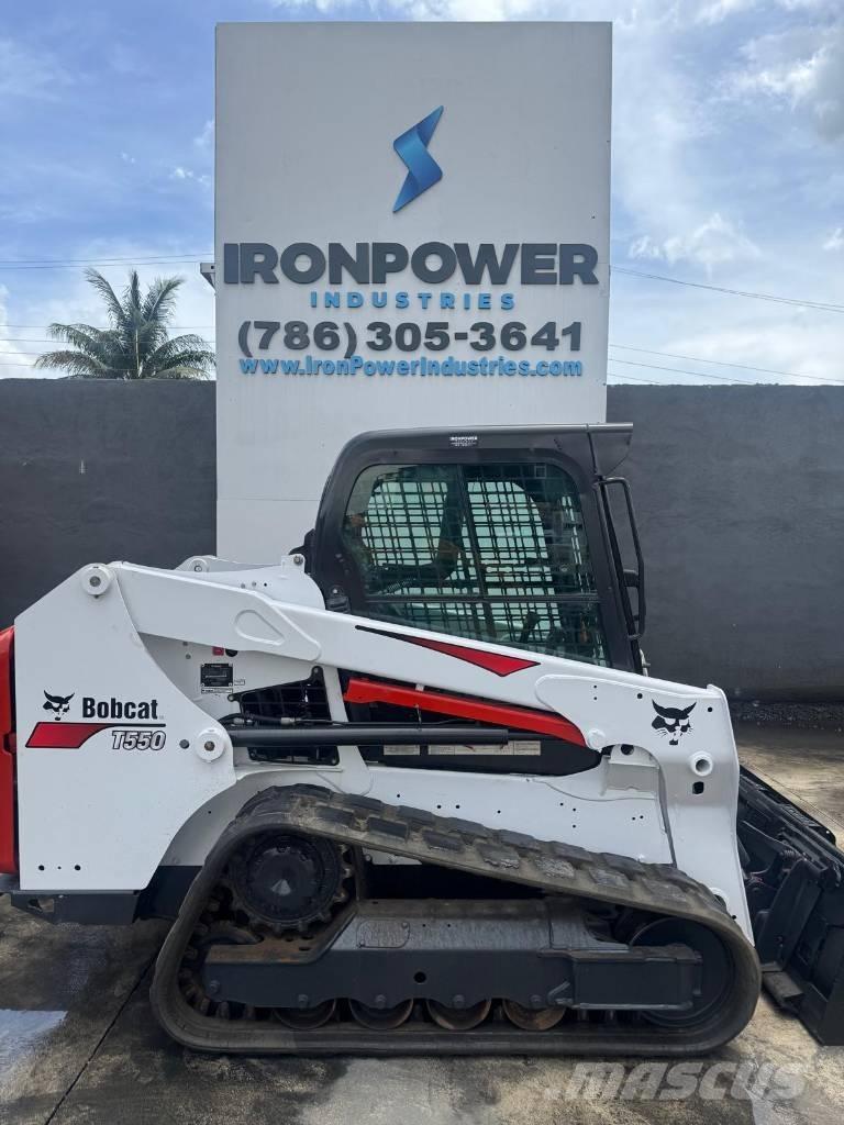 Bobcat T 550 Lietoti riteņu kompaktiekrāvēji