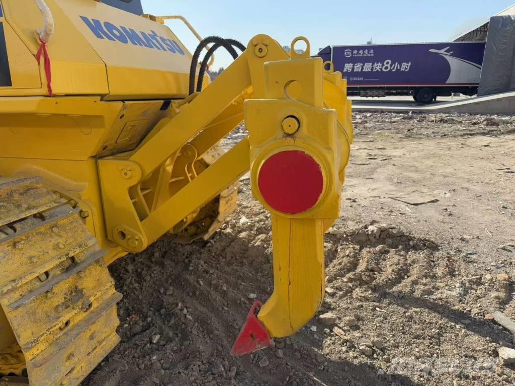 Komatsu D 85 EX-18 Kāpurķēžu buldozeri
