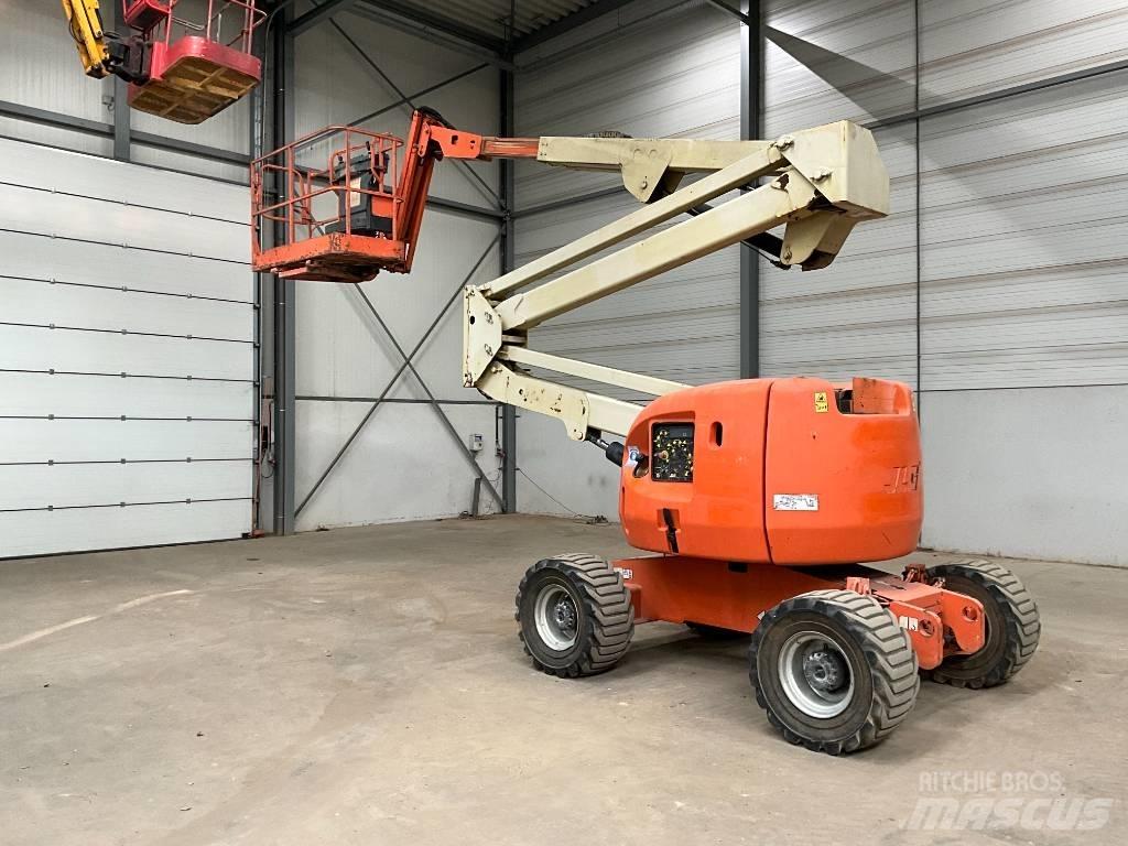 JLG 450 AJ Strēles pacēlāji