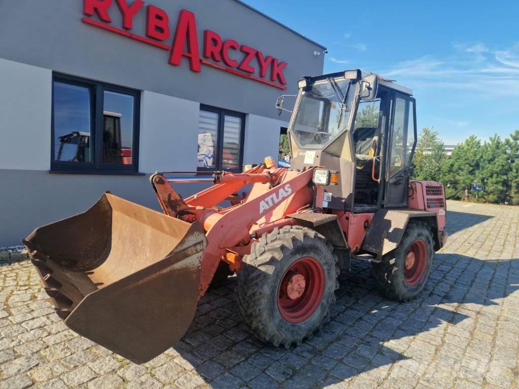 Atlas 52 E Iekrāvēji uz riteņiem
