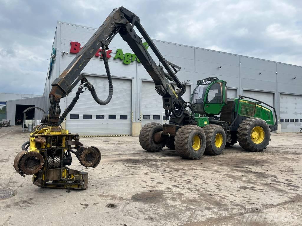 John Deere 1470E Harvesteri