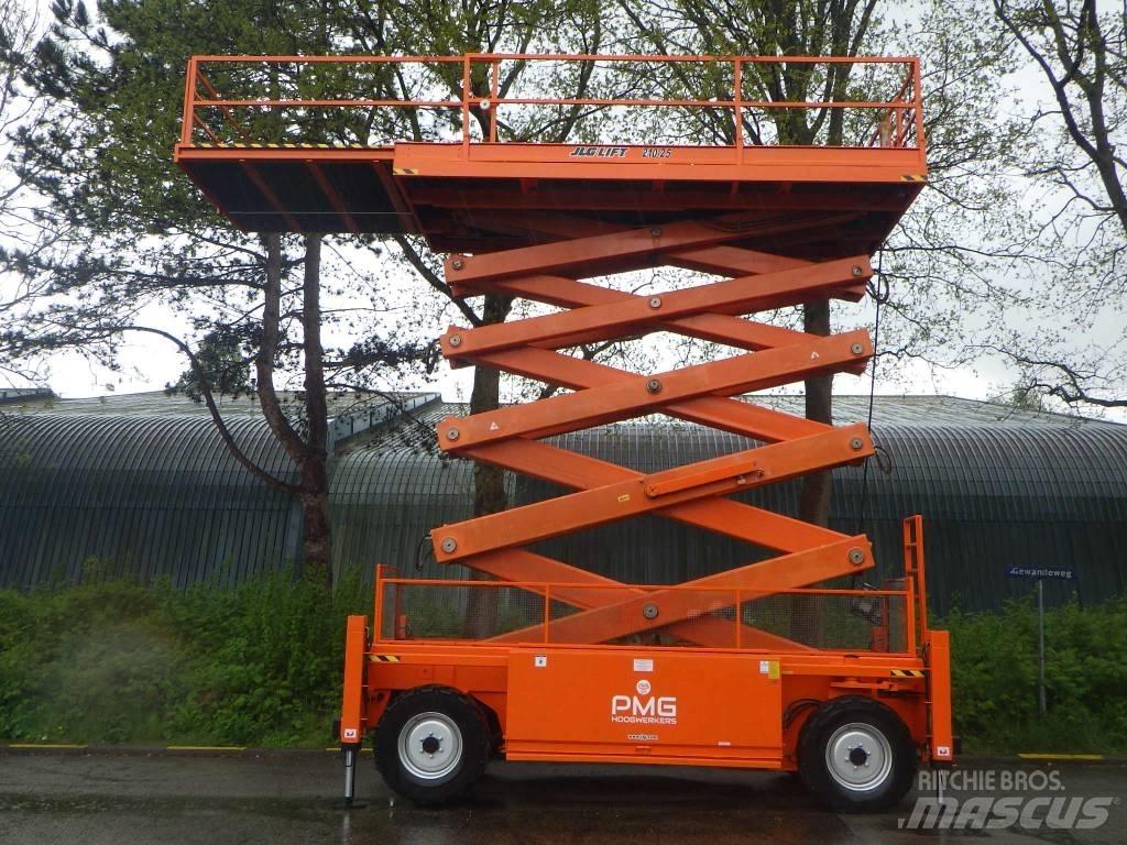JLG 210-25 Šķerveida pacēlāji