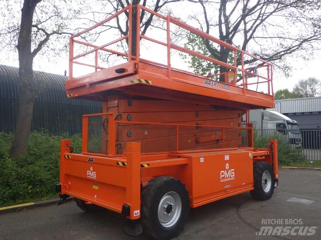 JLG 210-25 Šķerveida pacēlāji