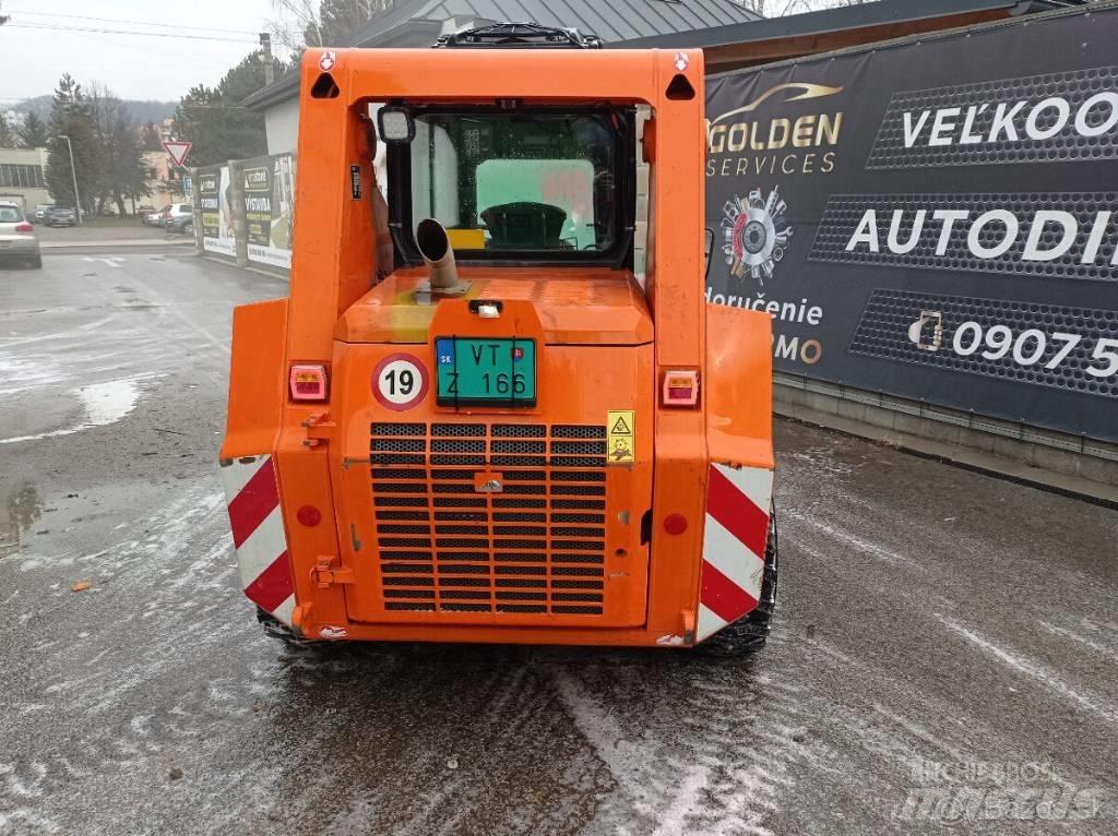 Locust WAY 752 Iekrāvēji uz riteņiem