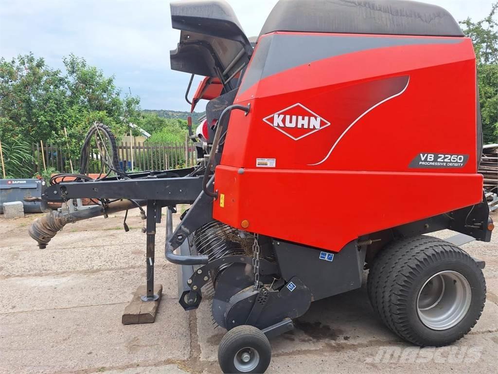 Kuhn VB 2260 Rituļu preses