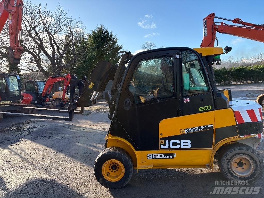 JCB TLT 35 D 4X4 Tehnika ar dīzeļa dzinēju