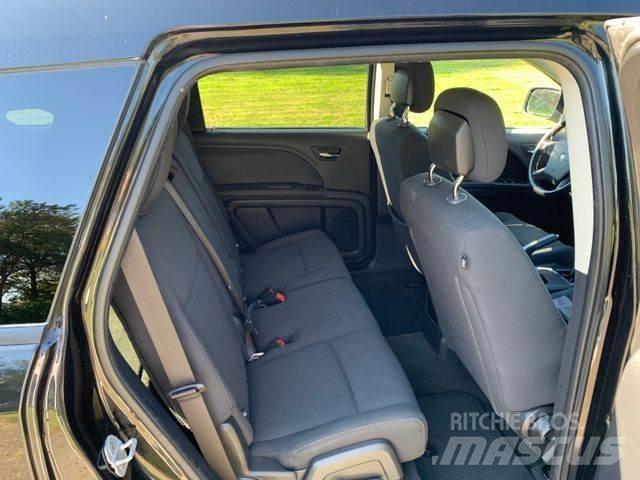 Dodge Journey SE Automašīnas