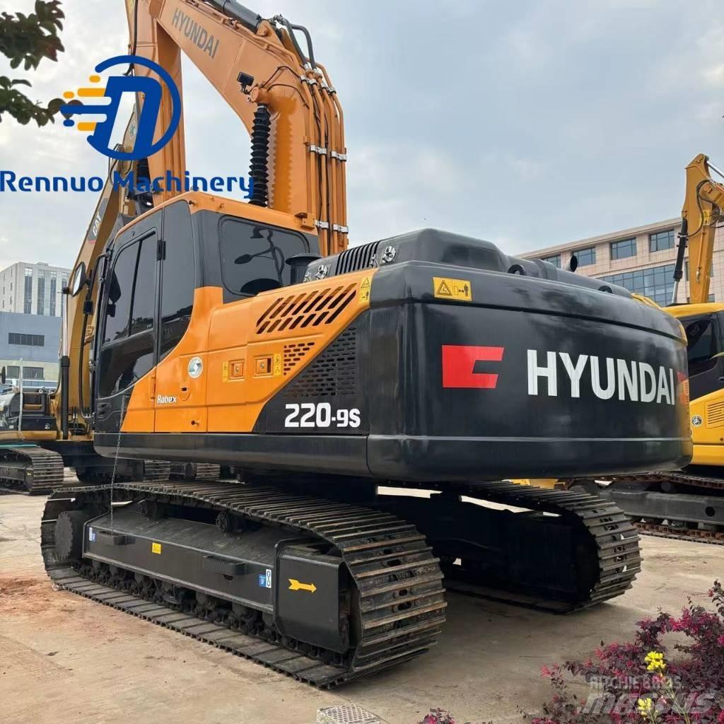 Hyundai R220LC-9S Kāpurķēžu ekskavatori