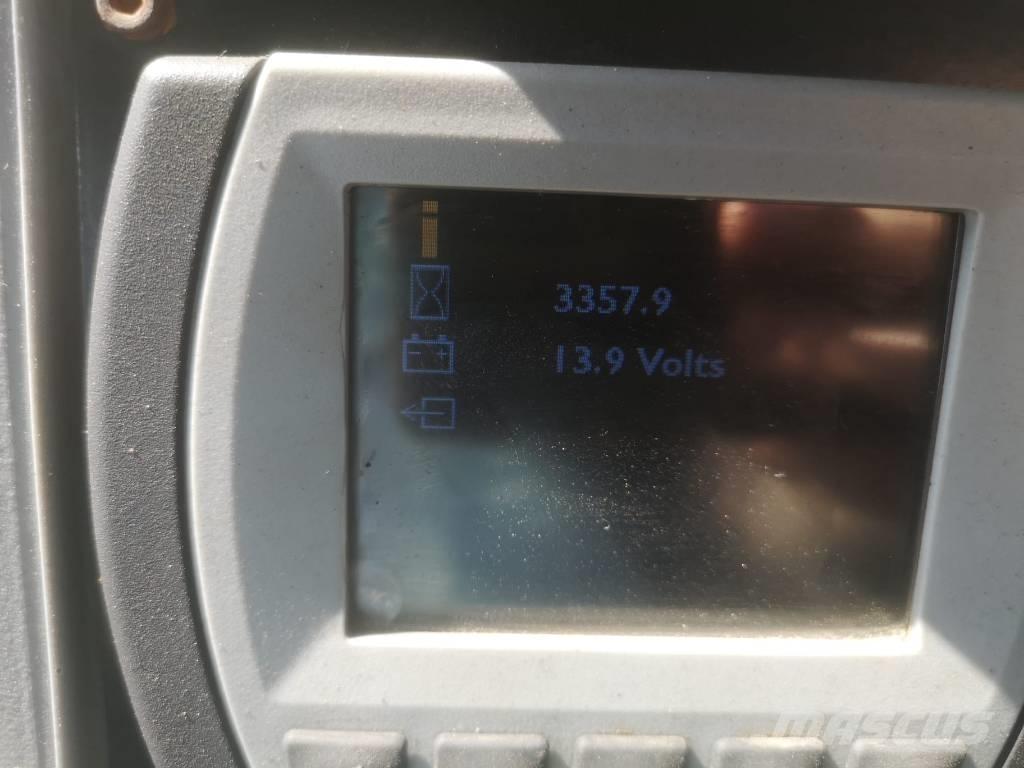 JCB 100 C Vidēja lieluma ekskavatori 7 t - 12 t