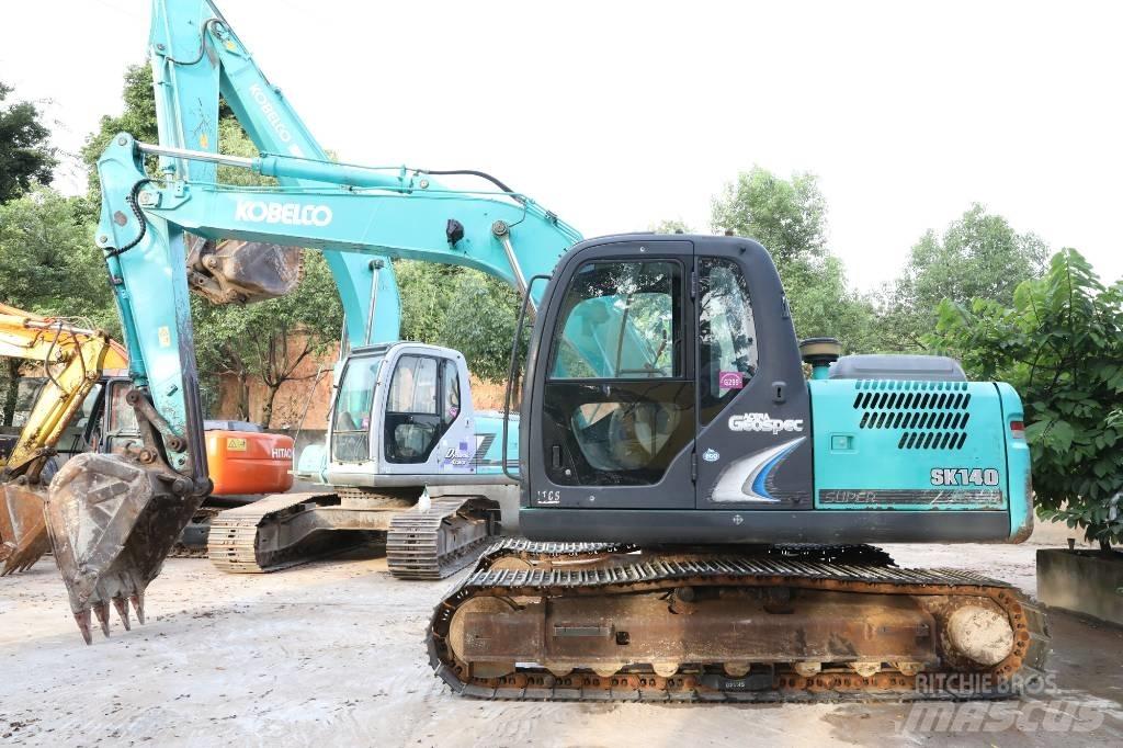 Kobelco SK 140 LC Kāpurķēžu ekskavatori