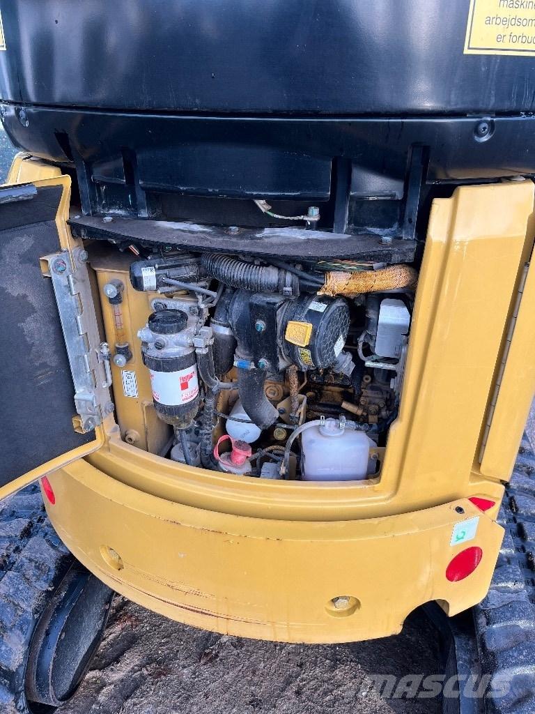 CAT 302 Mini ekskavatori < 7 t