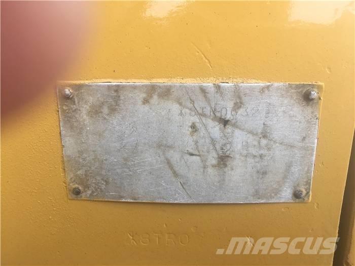 CAT 330 B Kāpurķēžu ekskavatori