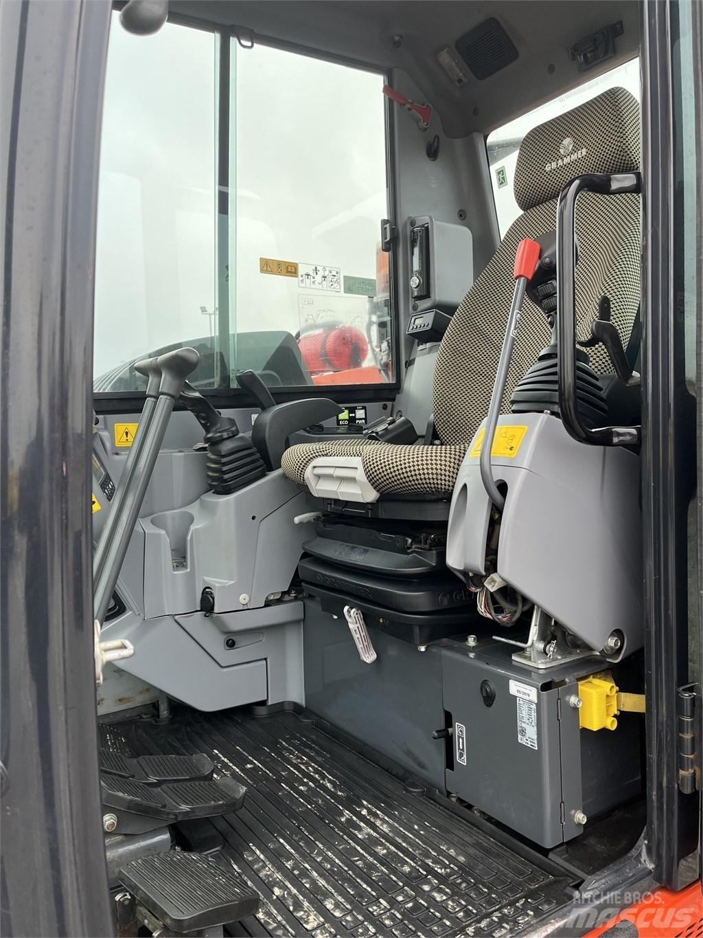 Kubota KX 080-4 Vidēja lieluma ekskavatori 7 t - 12 t